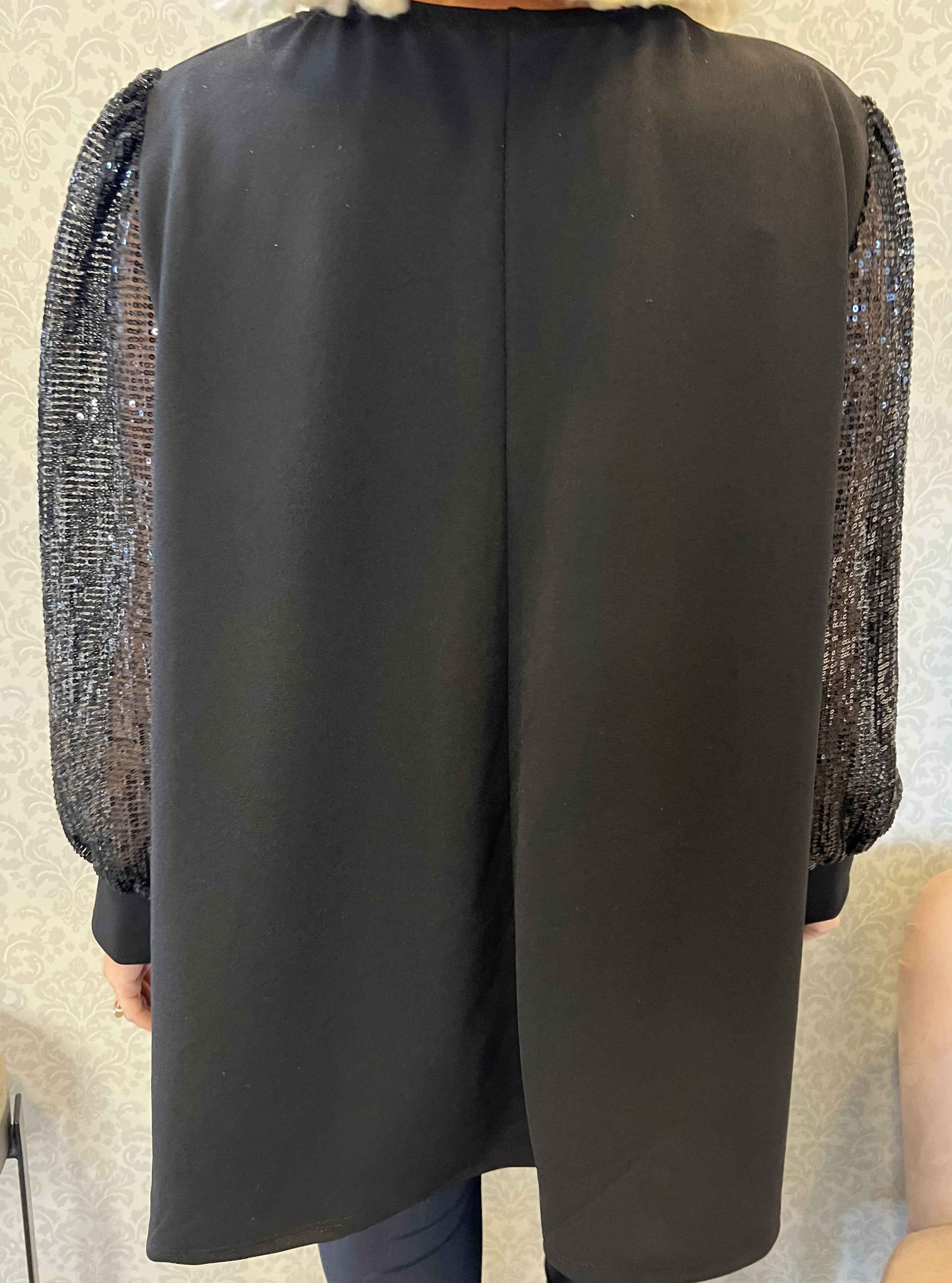 Djamila tunika - Vacker elegant tunika med paljettärmar